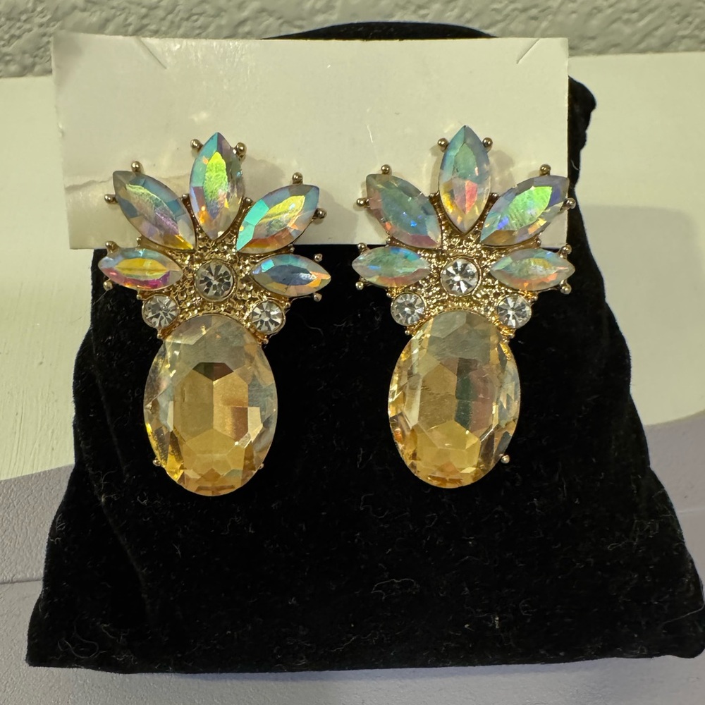 Pineapple Crystal Earrings - Picture 1 of 4
